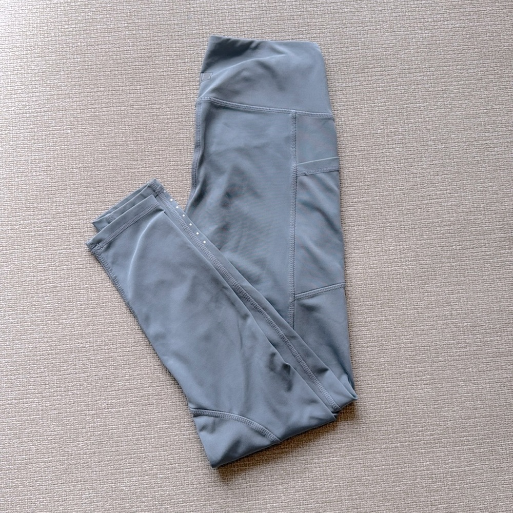 Dusty blue leggings with side pockets